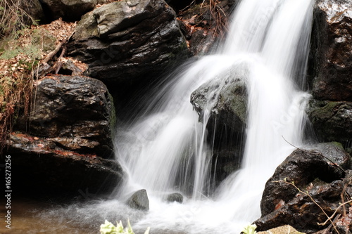 Kleiner Wasserfall