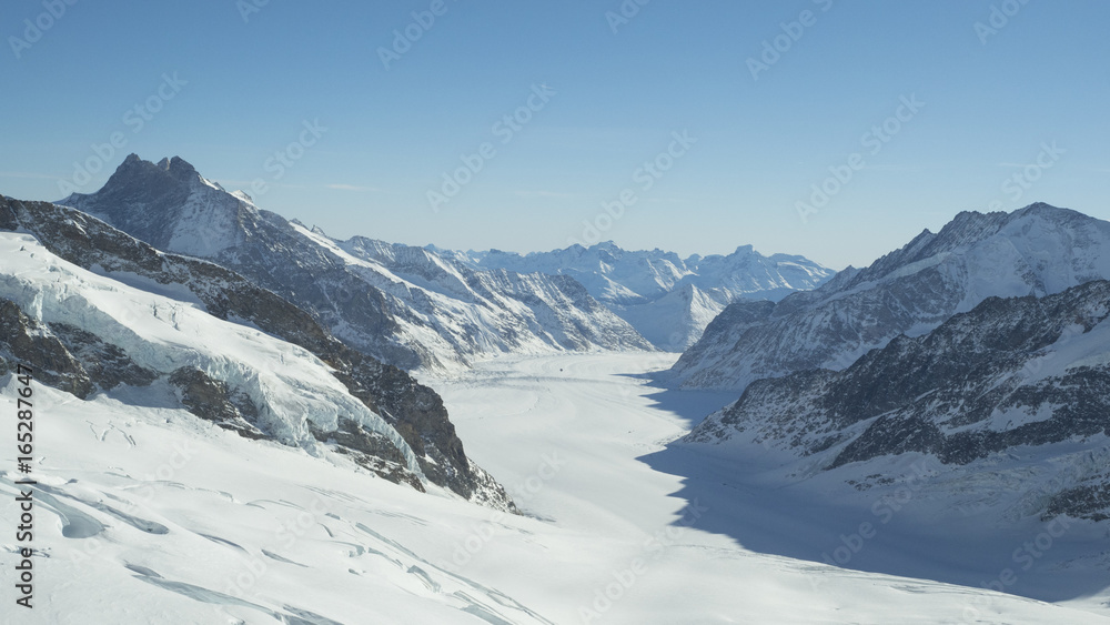 Obraz premium Jungfraujoch glacier snowcapped mountain range