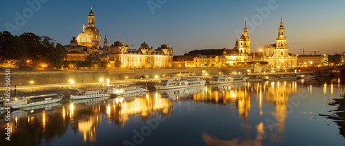 Evening panorama of Dresden © Mike Mareen