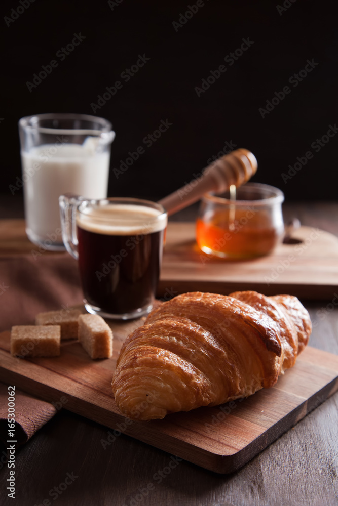 Breakfast with coffee and croissent