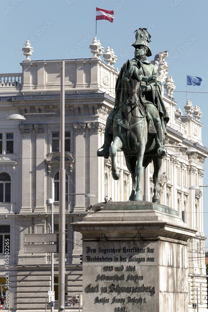 Fototapeta premium Carl Schwartzenberg statue