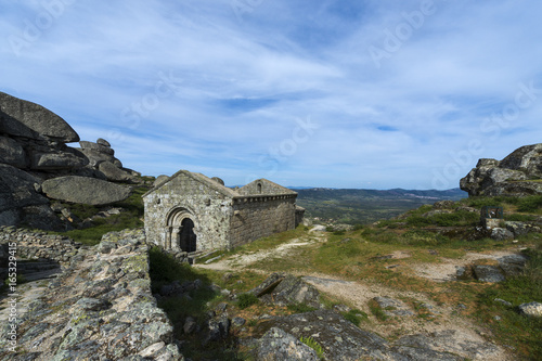 Billede på lærred The romanic chapel of Sao Miguel (Capela de São Miguel) in the outskirts of the