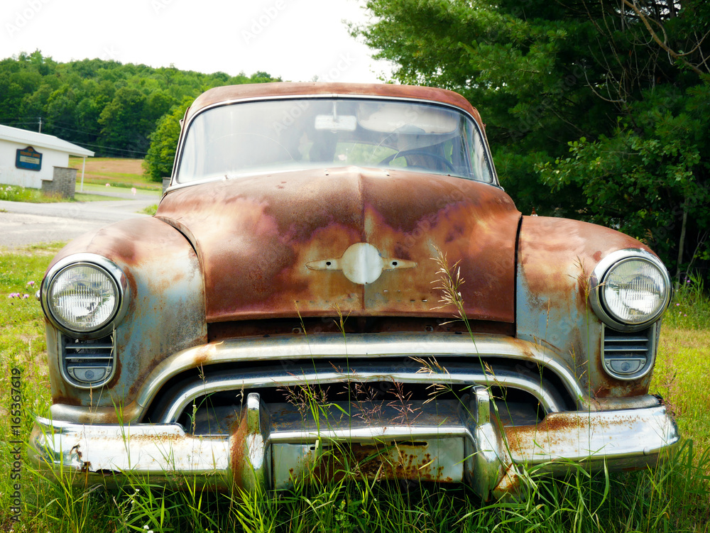 Old rusty car