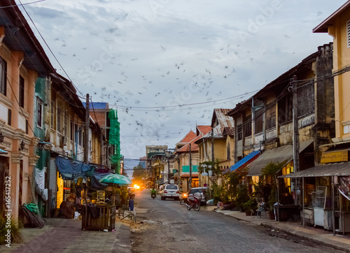 Fényképezés Buildings on the street of Kampot Old Town. Cambodia
