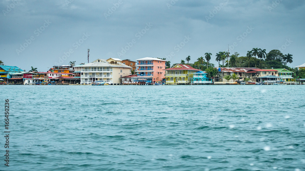 Farbenfrohe Fassaden von Bocas Town,  Bocas del Toro, Panama