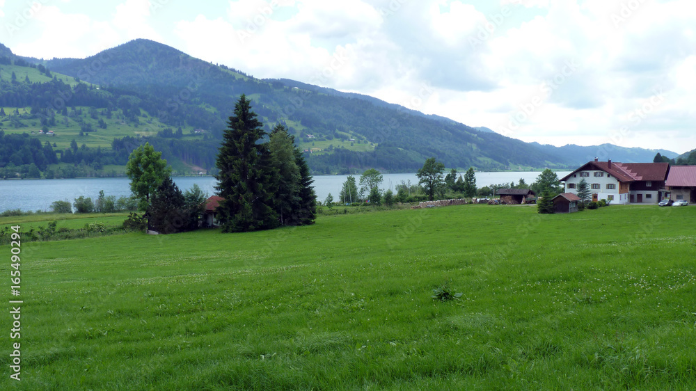 bergige Landschaft im Allgäu