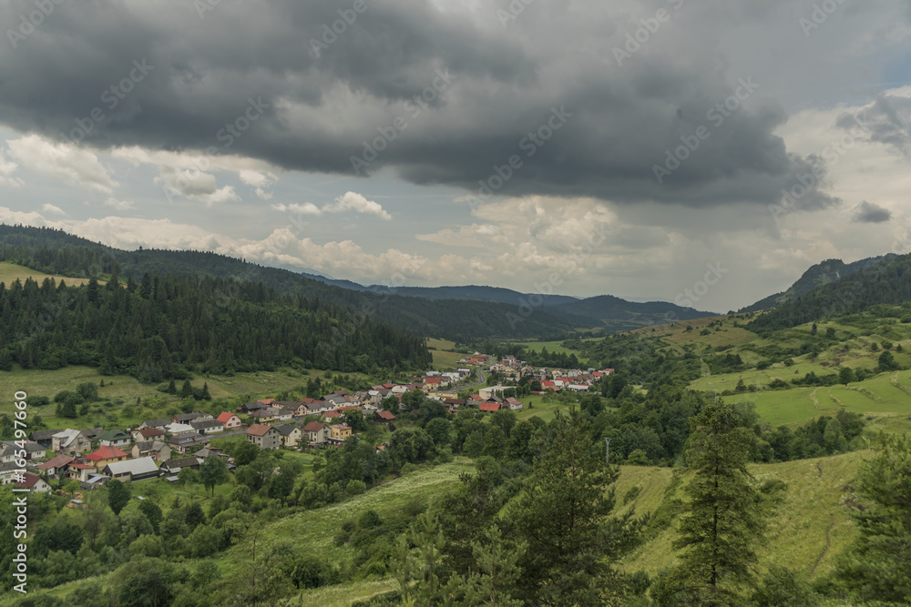 Obraz premium Velky Lipnik village in Pieniny national park