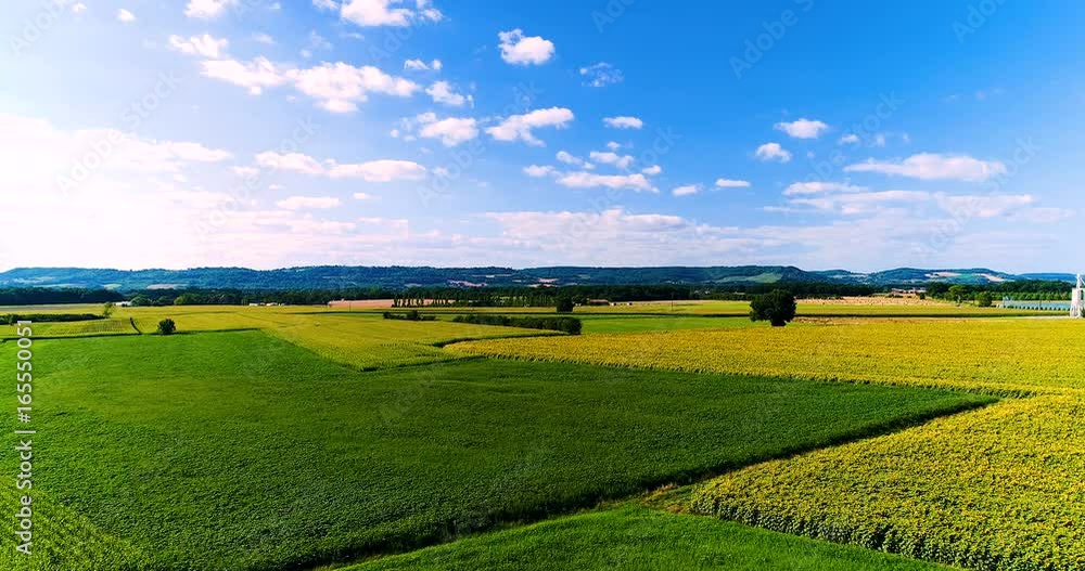 champs en vu aérienne filmés au drone, france champs en vu aérienne filmés au drone, france