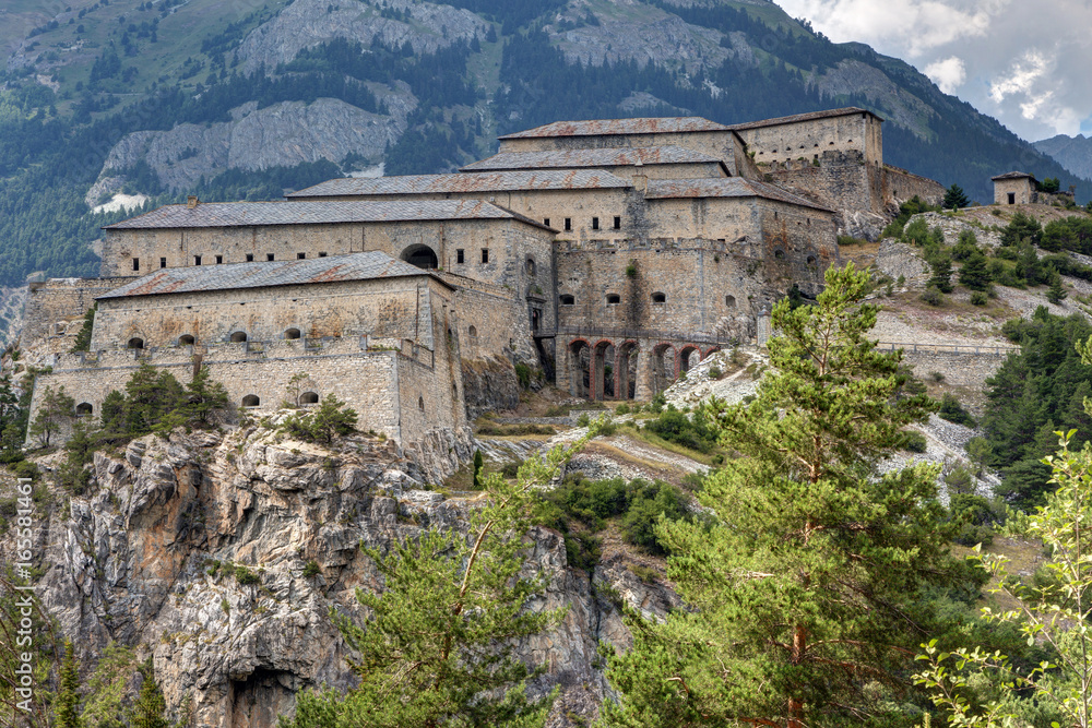 Fototapeta premium Les forts de l Esseillon - Le fort Victor-Emmanuel - Savoie