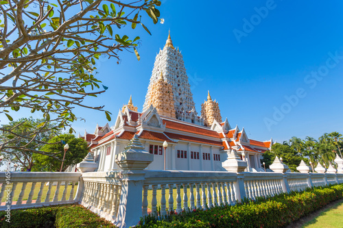 Canvas Print Pagoda in Wat Yannasang Wararam Buddhist Temple in Pattaya, Chonburi province, T