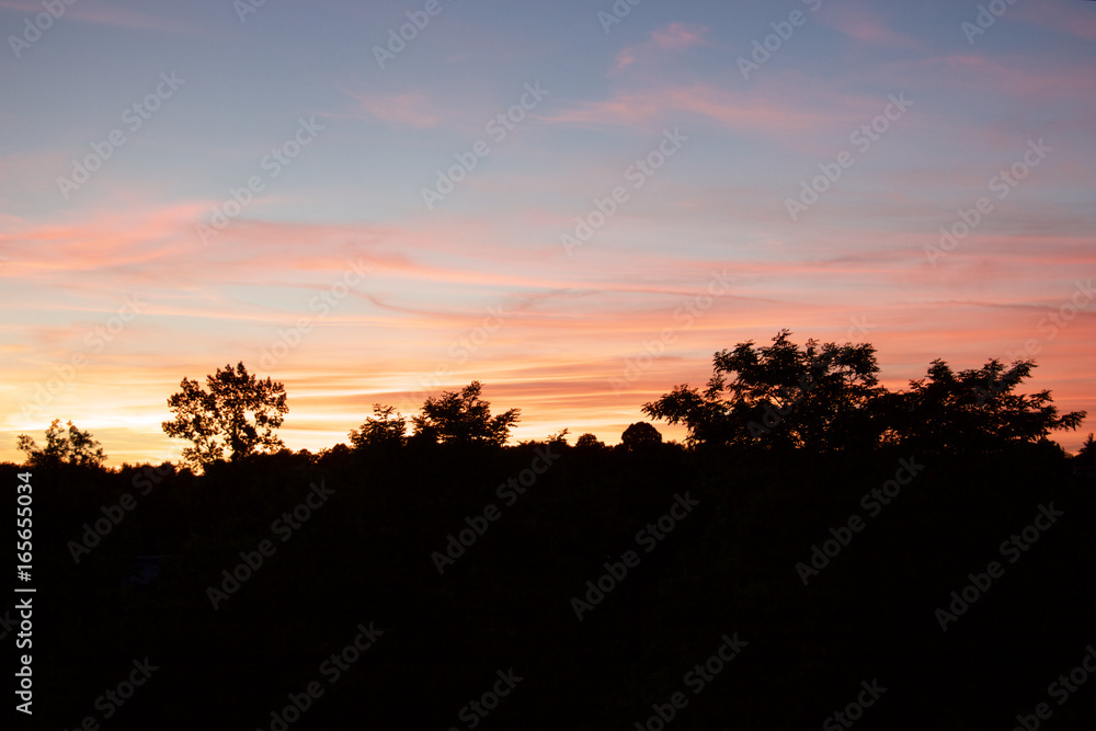 Couché de soleil ciel bleu, rose, violet Couché de soleil ciel bleu, rose, violet