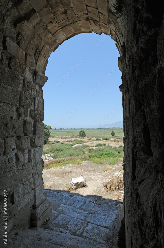 Vomitorium du théâtre antique du site archéologique de Milet en Anatolie