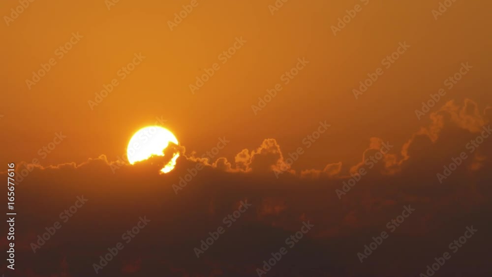Clouds at sunset, time lapse, video / Amazing sunset with clouds, time lapse, video
Clouds at sunset, time lapse, video / Amazing sunset with clouds, time lapse, video