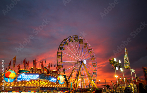 Fototapete State Fair sunset