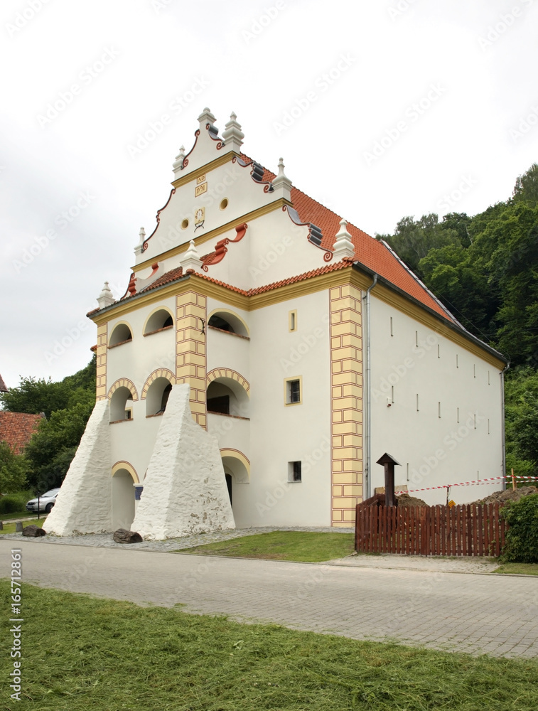 Granary of Nicholas Przybyly - Museum of Natural History