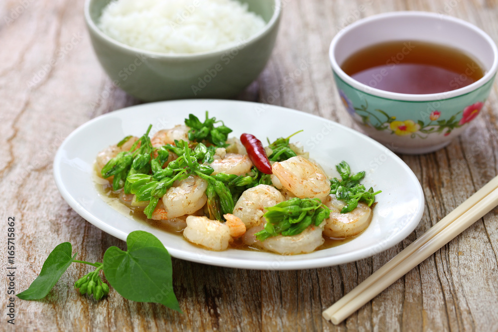 stir-fried Tonkin jasmin flowers and shrimp, vietnamese cuisine stir-fried Tonkin jasmin flowers and shrimp, vietnamese cuisine