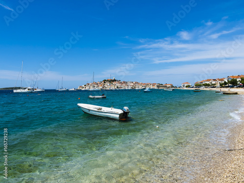 Kroatien, Adriaküste, Dalmatien, Region Split, Primošten, Šibensko-Kninska,  Blick auf die Halbinsel Primosten © David Brown