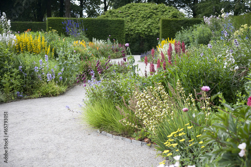 English Herbaceous Garden Border