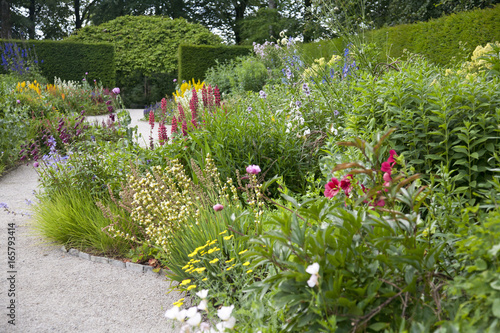English Herbaceous Garden Border