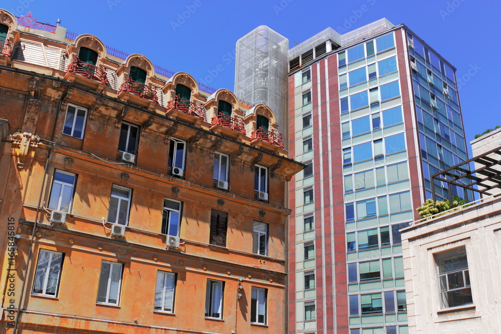 Genua, Architektur-Kontraste