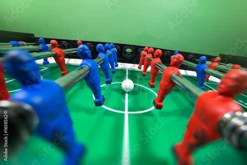 Bilde på lerret Kick off on a football table