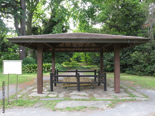 小石川植物園に残る旧小石川養生所の井戸