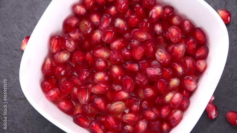 Rotating Pomegranate Seeds (not loopable; 4K) Rotating Pomegranate Seeds (not loopable; 4K)