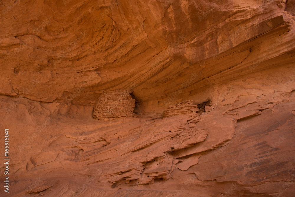 Haus der Anasazi-Indianer im Monument Valley, Arizona Haus der Anasazi-Indianer im Monument Valley, Arizona
