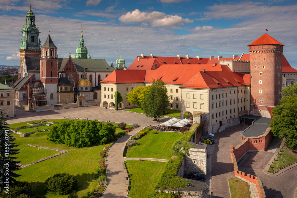 Obraz premium Kraków. Wizerunek starego miasta Kraków, Polska w słoneczny letni dzień.