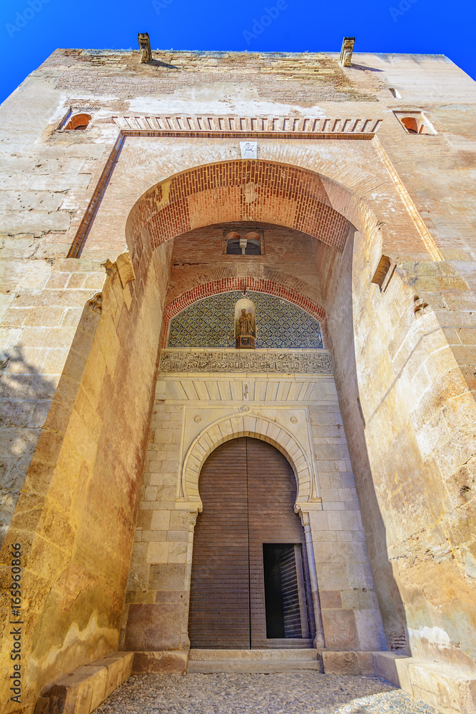 Fototapeta premium Gate of Justice,Puerta de la Justicia,Alhambra, Granada, Spain,