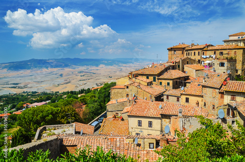 Wspaniały widok starego miasta w Volterra w Toskanii, Włochy 