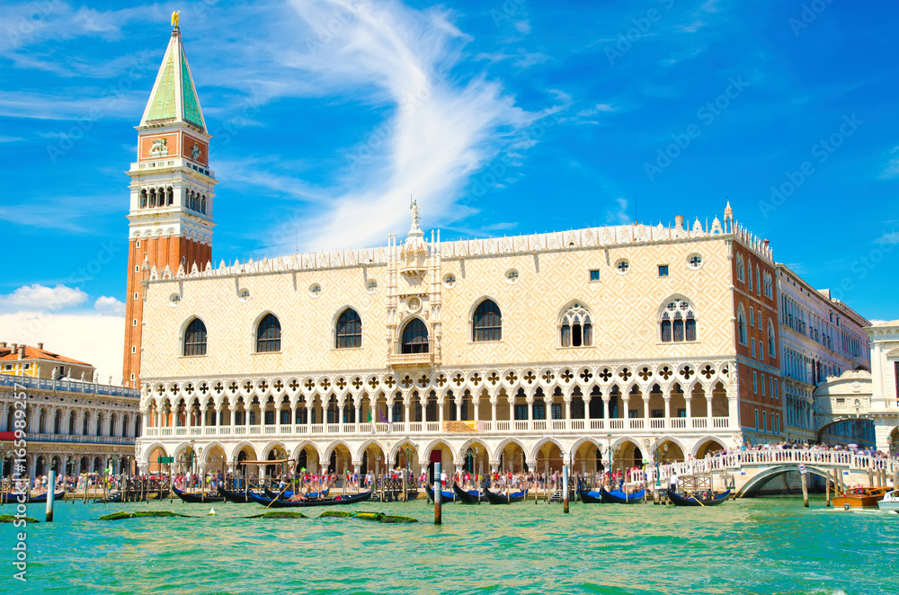 Obraz premium Palace in Venice