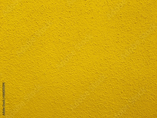 Gelbe Betonwand