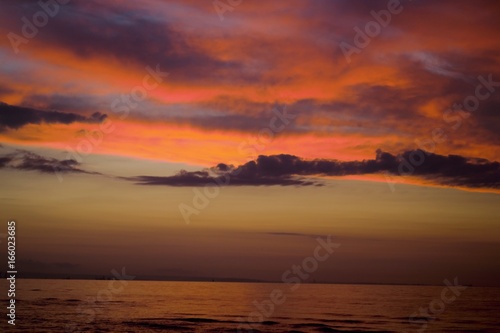 закат на море © andros1983
