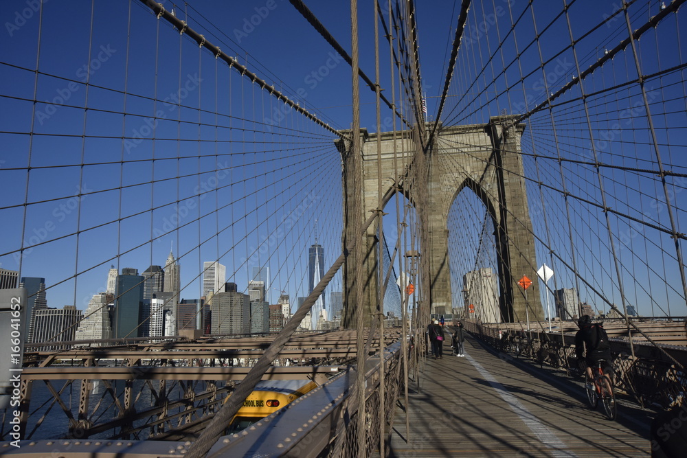 Fototapeta premium Nowy Jork, Śródmieście z mostu Brooklyn