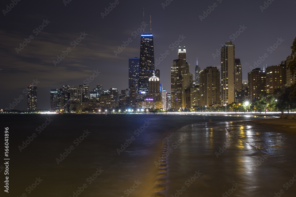 Obraz premium Chicago skyline at night