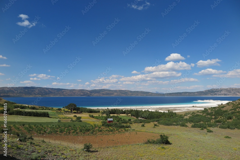 Obraz premium Landscape view over Lake Salda at Burdur, Turkey.