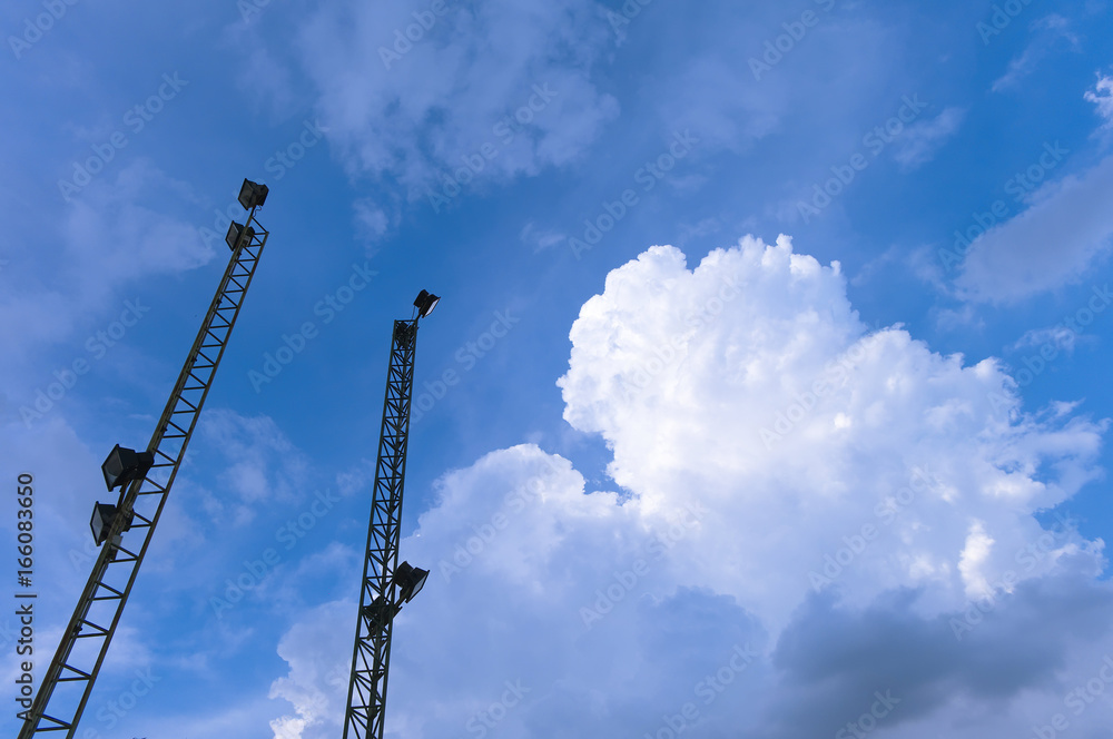 Light towers provide brightness. Light towers provide brightness.