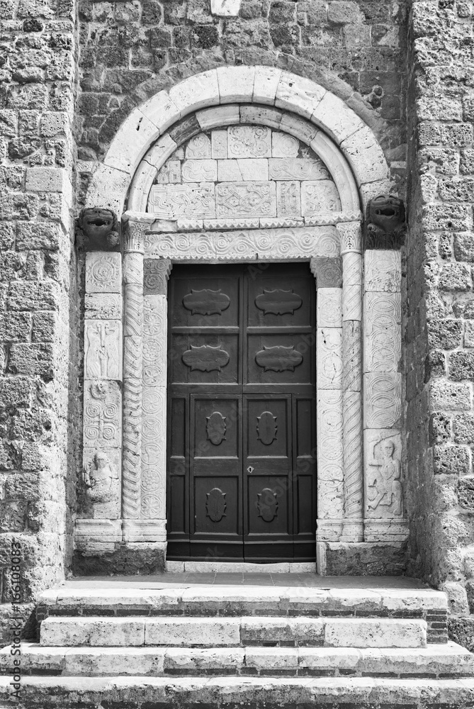 The Duomo of Sovana (cathedral of Saints Peter and Paul) is one of the most important Gothic Romanesque buildings of all Tuscany. The Duomo of Sovana (cathedral of Saints Peter and Paul) is one of the most important Gothic Romanesque buildings of all Tuscany.