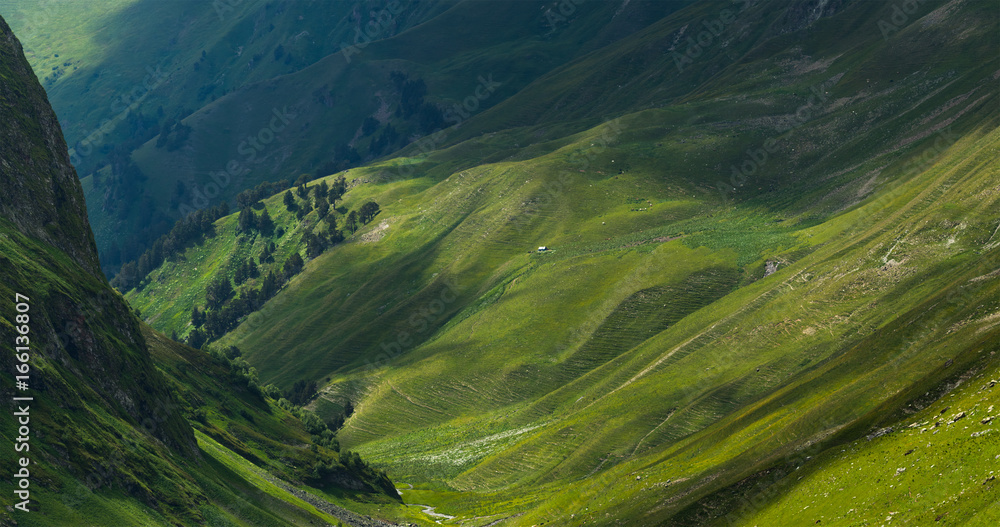 Picturesque mountain emerald valley of river Zagedanka. Caucasus mountains. - obrazy, fototapety, plakaty 