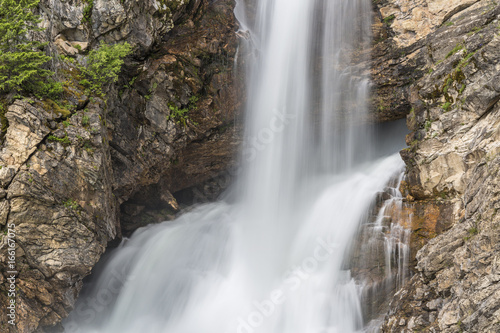 Silky Running Eagle Falls and Cavern