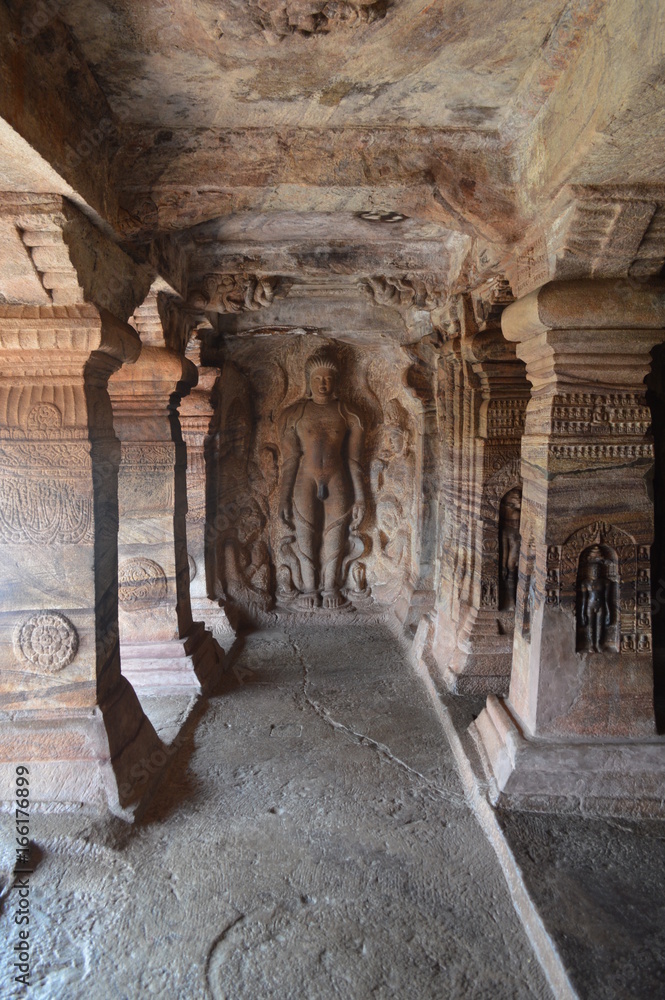 Badami Jain Cave temple, Karnatana