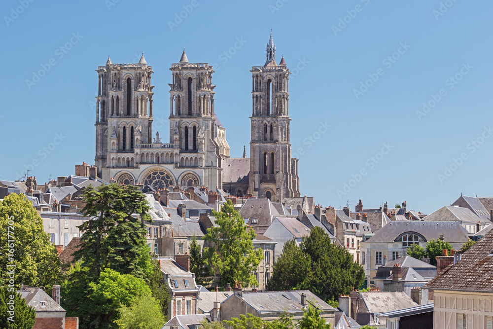 The Our Lady of Laon Cathedral dominating the skyline of the city