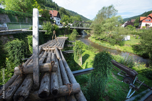 Holzfloss in Schiltach