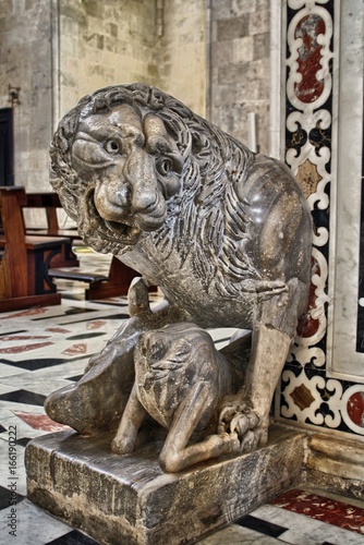 Cattedrale di Cagliari. Leone stiloforo photo