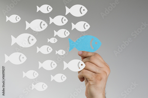 leader  business