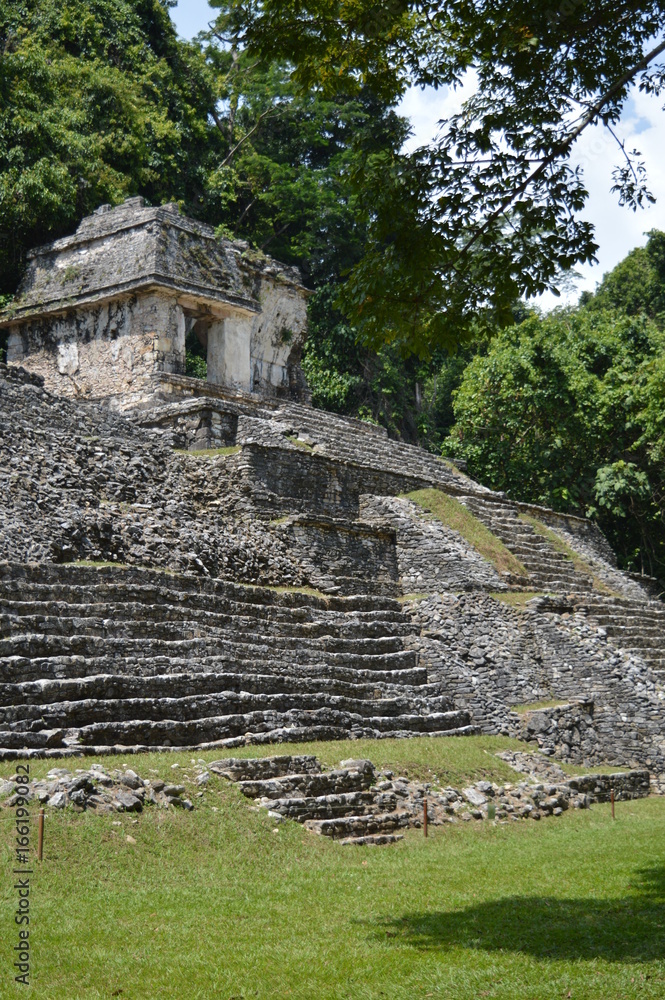Hystory of Mexico, Maya ruins