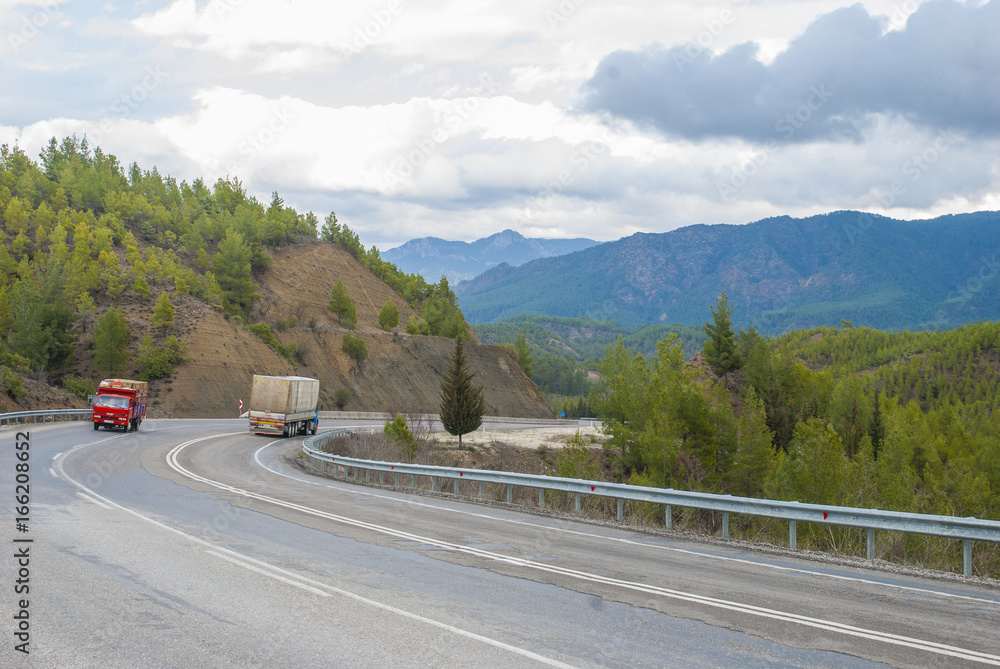 Fototapeta premium The highway in Turkey. Egirdir-Antalya.