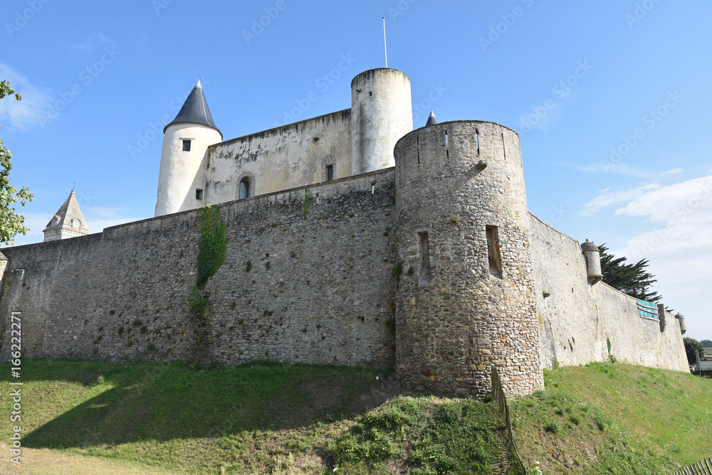 Le château fort de Noirmoutier-en-l'Ile en été, France