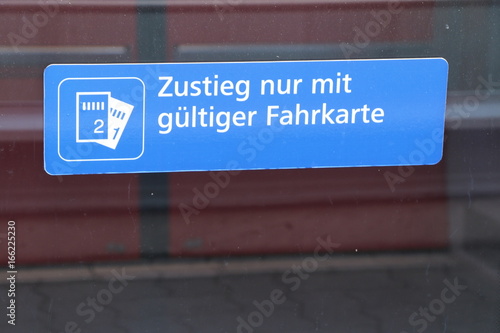 Tickets are required for public Transport, Öffentliche Verkehrsmittel, Fahrkarten
